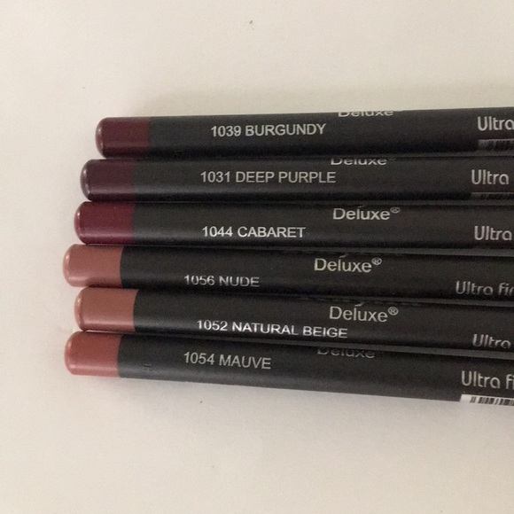 Italia Makeup Set Of 6 Italia Lip Liner Poshmark